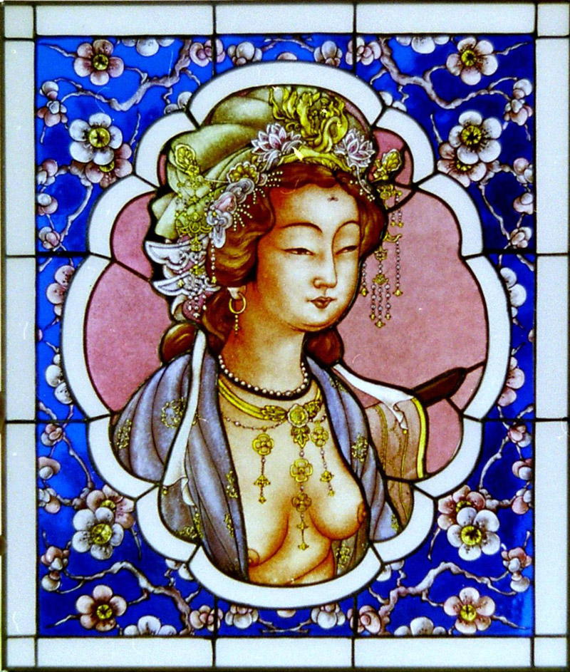 Stained glass windows painted and baked at a very high temperature ("GranFuoco") – Sacred and profane